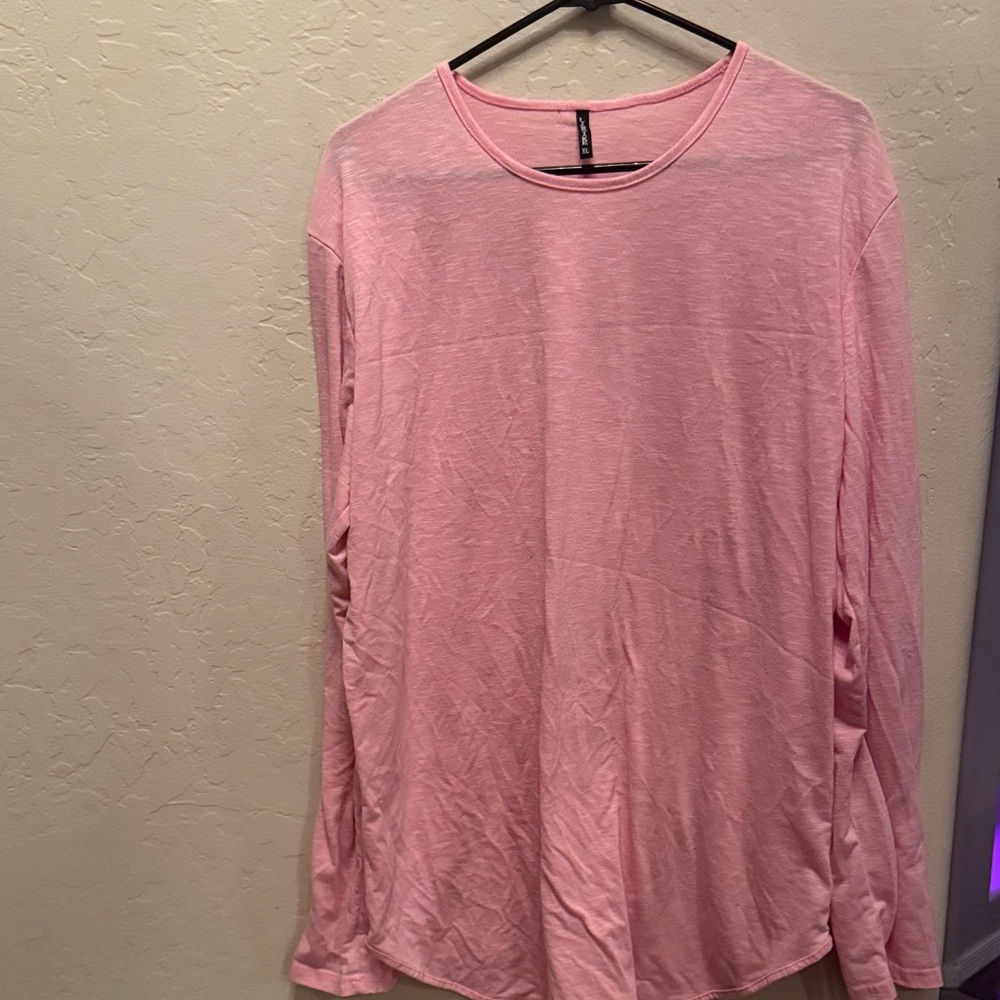 Light Pink Long Sleeve Tee / R32